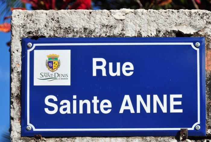 reunion231: Saint-Denis, Réunion: Rue de Sainte Anne - street name sign - photo by M.Torres - (c) Travel-Images.com - Stock Photography agency - Image Bank