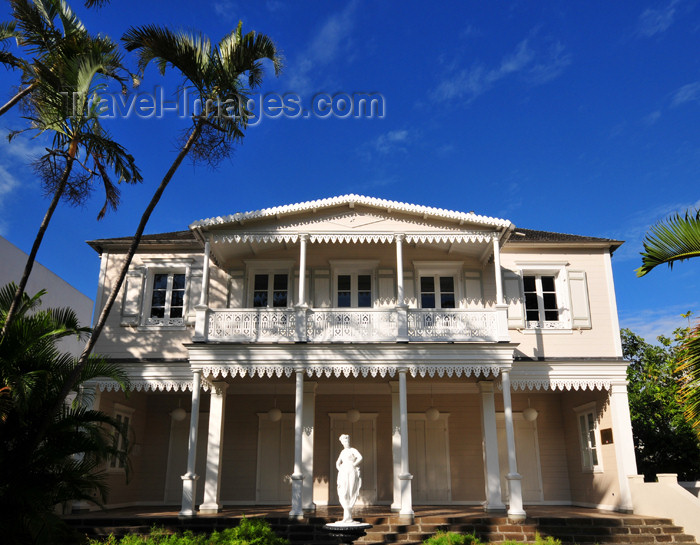 reunion235: Saint-Denis, Réunion: creole mansion - Villa du Général - Rue de Paris - photo by M.Torres - (c) Travel-Images.com - Stock Photography agency - Image Bank