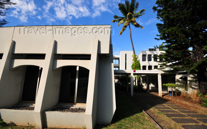 reunion236: Saint-Denis, Réunion: SEDRE building - Société d'équipement du département de la Réunion - rue de Paris - photo by M.Torres - (c) Travel-Images.com - Stock Photography agency - Image Bank