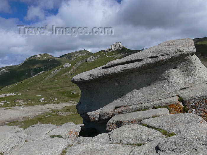 romania111: Bucegi National Park, Prahova county, Muntenia, Romania: eroded rock on a rugged landscape - photo by J.Kaman - (c) Travel-Images.com - Stock Photography agency - Image Bank