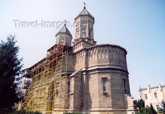 romania21: Rumänien - Iasi: Church of the Three Hierarchs / Biserica Sfintilor Trei Ierarhi - built by prince Vasile Lupu -  in honour of three saints, Basil of Caesarea, Gregory of Nazianzus, and John Chrysostom - blvd Stefan Cel Mare si Sfant - photo by M.Torres - (c) Travel-Images.com - Stock Photography agency - Image Bank