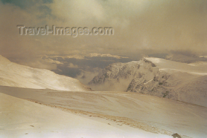 romania33: Romania - Muntii Bucegi: white landscape - Southern Carpathians - photo by R.Ovidiu - (c) Travel-Images.com - Stock Photography agency - Image Bank