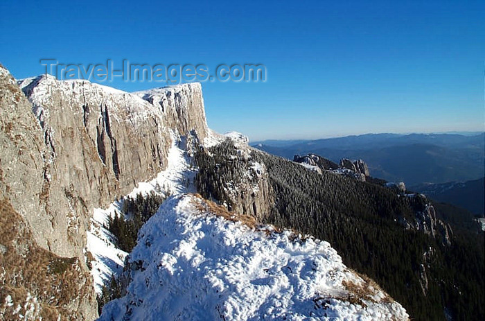 romania39: Romania - Muntii Ceahlau: Ocalasu mare - Eastern Carpathians / Carpati - photo by R.Ovidiu - (c) Travel-Images.com - Stock Photography agency - Image Bank