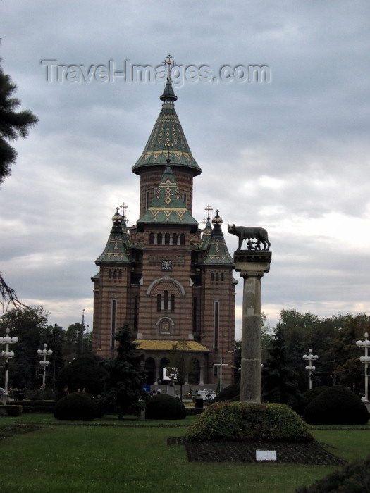 romania52: Romania - Timisoara: Orthodox Cathedral - photo by *ve - (c) Travel-Images.com - Stock Photography agency - Image Bank