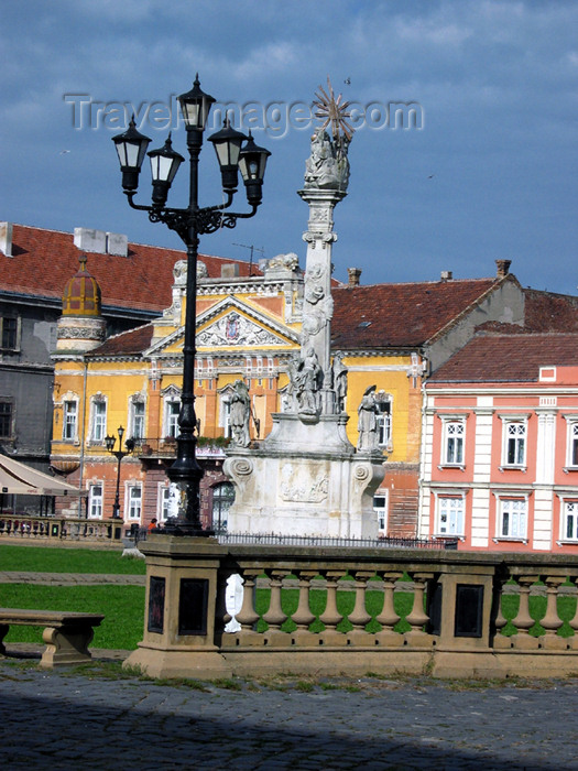 romania53: Romania - Timisoara: Unirii square - Trinity column - photo by *ve - (c) Travel-Images.com - Stock Photography agency - Image Bank