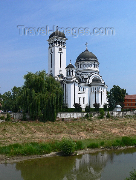 romania65: Sighisoara / Segesvár, Mures county, Transylvania, Romania: Orthodox Cathedral of the Holy Trinity, near the Târnava Mare river - Byzantine style - architect D. Petrescu - Catedrala Ortodoxa - photo by J.Kaman - (c) Travel-Images.com - Stock Photography agency - Image Bank