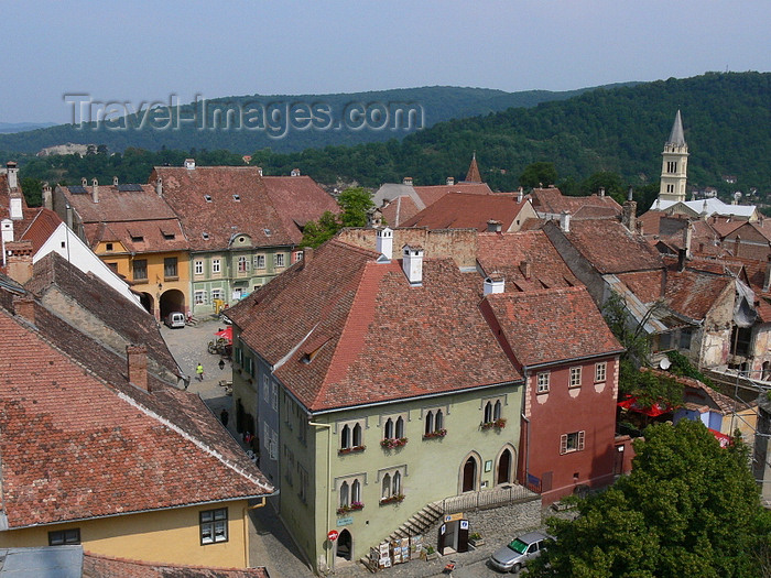 romania74: Sighisoara / Segesvár, Mures county, Transylvania, Romania: roof of Vlad Dracul House, Venetian House and Museum Square - medieval citadel seen from the clock tower - UNESCO world heritage site - Vedere din Turnul cu Ceas - photo by J.Kaman - (c) Travel-Images.com - Stock Photography agency - Image Bank