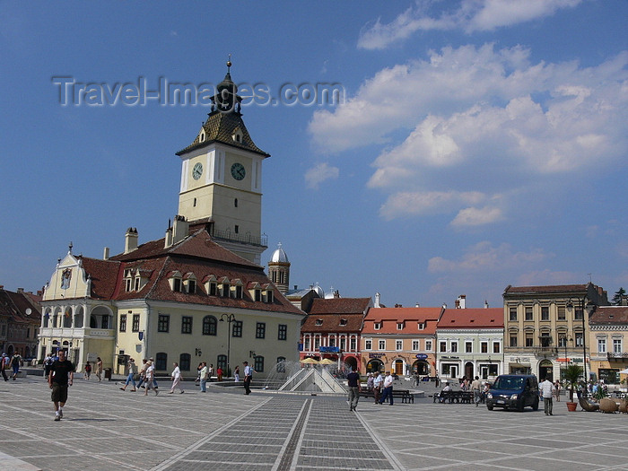 romania93: Brasov / Kronstadt, Transylvania, Romania: Council House with the Trumpets Tower - Piata Sfatului - the City Hall Square - Marktplatz - photo by J.Kaman - (c) Travel-Images.com - Stock Photography agency - Image Bank