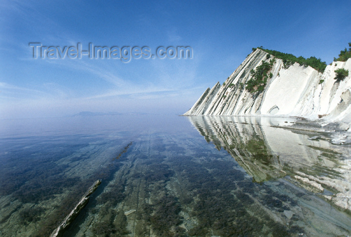 russia379: Russia - Krasnodar kray: the Black Sea - cliffs - photo by V.Sidoropolev - (c) Travel-Images.com - Stock Photography agency - Image Bank