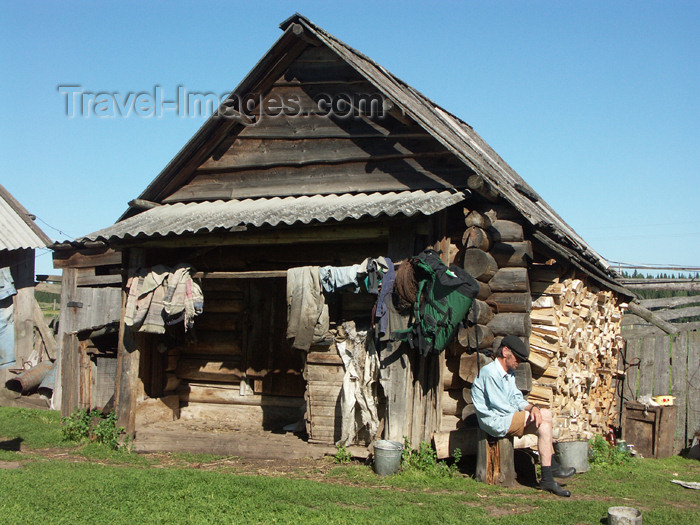 russia445: Russia - Udmurtia - Izhevsk: by the wood shed - photo by P.Artus - (c) Travel-Images.com - Stock Photography agency - Image Bank