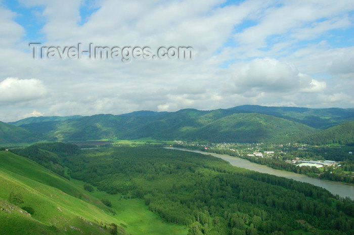 russia477: Russia - Altai republic, near village Maima, mountain "Chertov palec" (Devil's finger), Katun river - photo by M.Kazantsev - (c) Travel-Images.com - Stock Photography agency - Image Bank