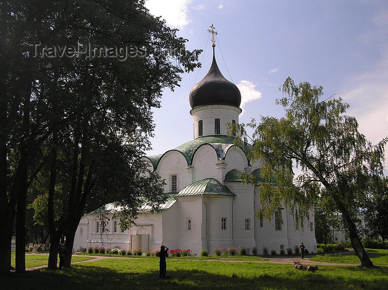 russia492: Russia - Alexandrov - Vladimir oblast: Trinity Cathedral - 16th century - photo by J.Kaman - (c) Travel-Images.com - Stock Photography agency - Image Bank