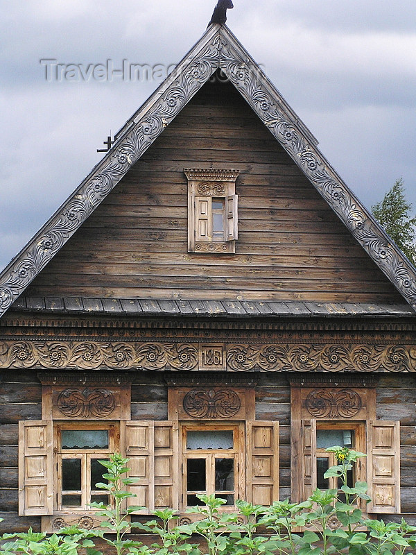 russia513: Russia - Suzdal - Vladimir oblast: timber house - Museum of wooden architecture & peasant life - photo by J.Kaman - (c) Travel-Images.com - Stock Photography agency - Image Bank