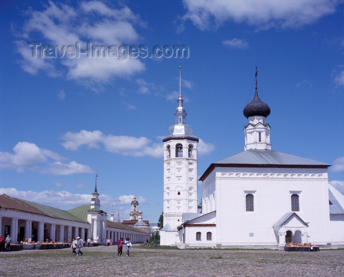 russia516: Suzdal, Vladimir Oblast, Russia: Resurrection Cathedral and Market Square - central square with market stalls and arcades - Golden Ring - photo by A.Harries - (c) Travel-Images.com - Stock Photography agency - Image Bank