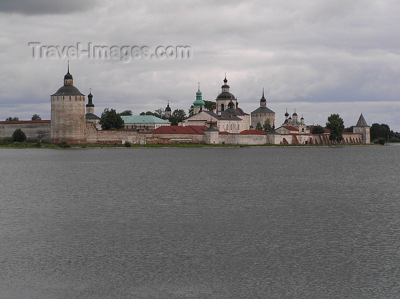 russia565: Russia - Kirillov - Valogda oblast: Kirillo-Belozersky Museum of History, Architecture & Fine Arts - Lake Siverskoye - photo by J.Kaman - (c) Travel-Images.com - Stock Photography agency - Image Bank