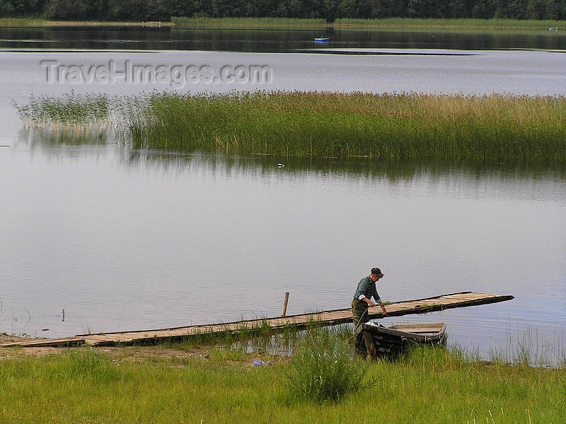 russia571: Russia - Ferapontovo - Valogda oblast: by the water - photo by J.Kaman - (c) Travel-Images.com - Stock Photography agency - Image Bank