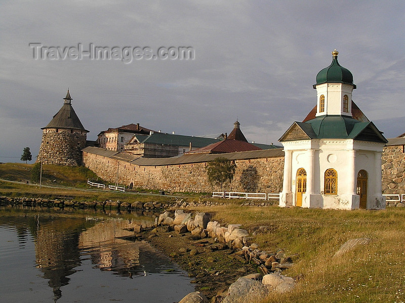 russia605: Russia - Solovetsky Islands: Monastery - chapel and walls - photo by J.Kaman - (c) Travel-Images.com - Stock Photography agency - Image Bank