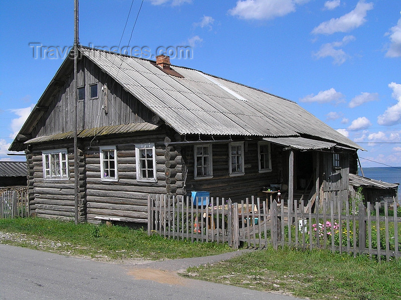 russia635: Russia -  Orlovo -  Arkhangelsk Oblast: Village architecture - photo by J.Kaman - (c) Travel-Images.com - Stock Photography agency - Image Bank