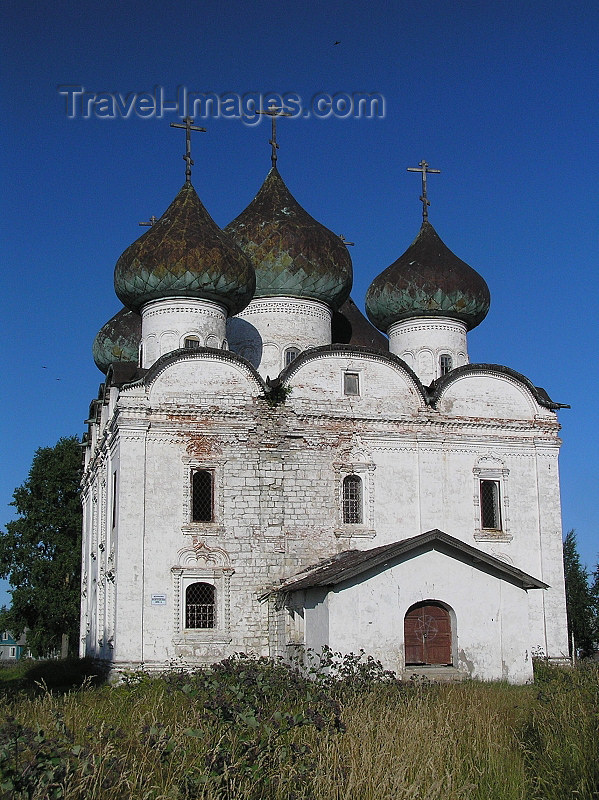 russia639: Russia -  Kargopol -  Arkhangelsk Oblast: Church of the Ascension - 17th century - photo by J.Kaman - (c) Travel-Images.com - Stock Photography agency - Image Bank