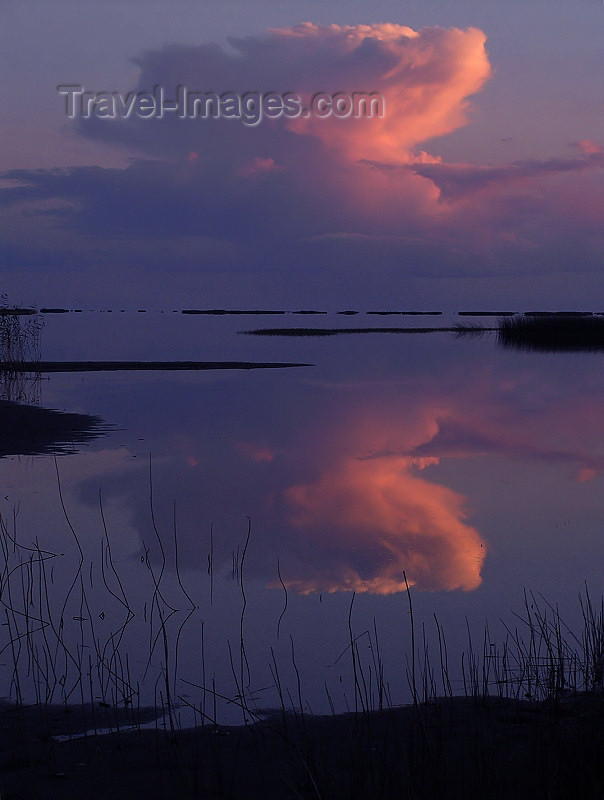 russia642: Russia - Arkhangelsk Oblast: evening clouds - reflection on the White Sea - photo by J.Kaman - (c) Travel-Images.com - Stock Photography agency - Image Bank