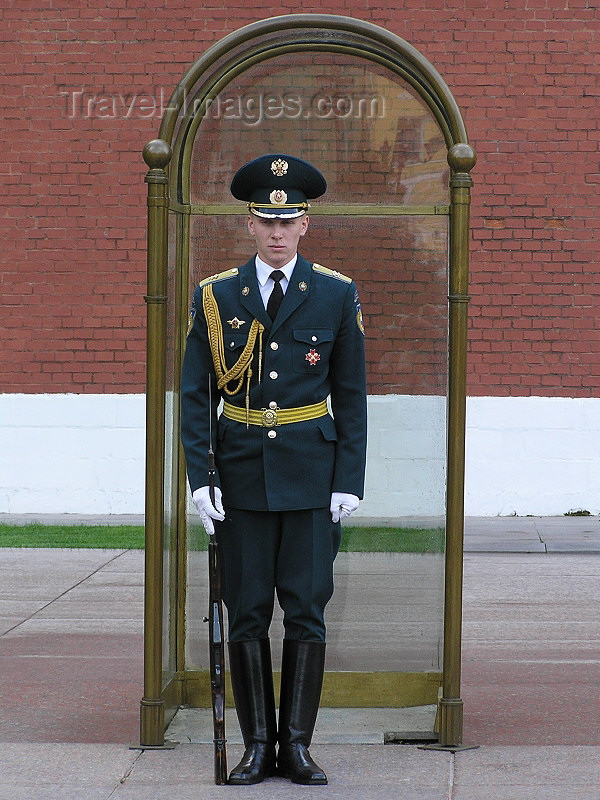russia679: Russia - Moscow: Guard - Russian Army soldier - photo by J.Kaman - (c) Travel-Images.com - Stock Photography agency - Image Bank