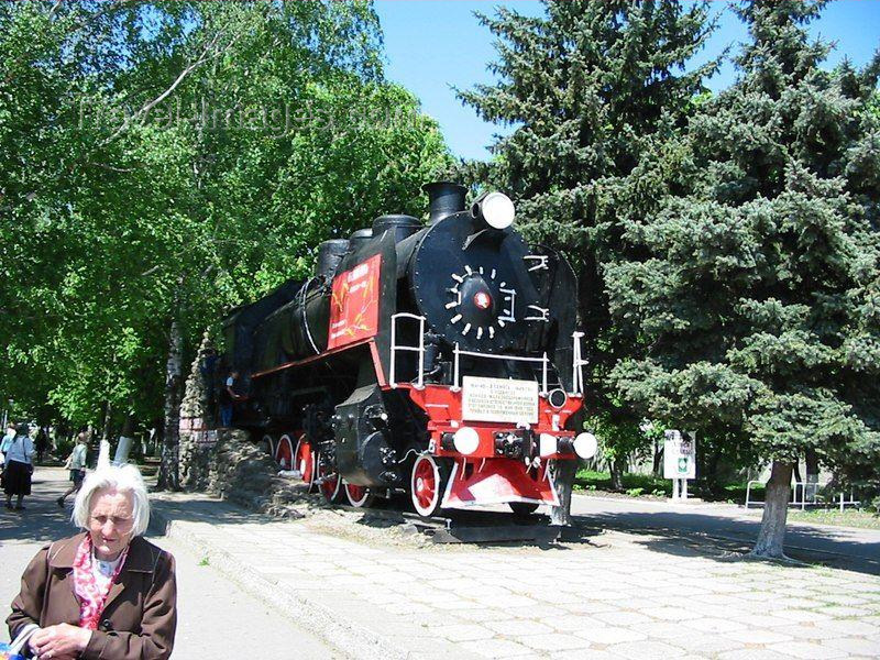russia73: Russia - Krasnodar krai - Tikhoretsk: train - WWII locomotive (photo by Dalkhat M. Ediev) - (c) Travel-Images.com - Stock Photography agency - Image Bank