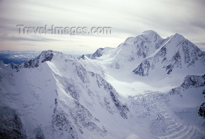 russia743: Russia - Altai republic - Belukha Mountain or Muztau - southern side: snowy peaks - World Heritage Site entitled Golden Mountains of Altai - highest point in Siberia - photo by V.Sidoropolev - (c) Travel-Images.com - Stock Photography agency - Image Bank