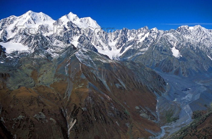 russia744: Russia - Altay / Altai republic - Mount Belukha - Katun Range - highest peak of the Altai Mountains - from the air - UNESCO World Heritage Site - photo by V.Sidoropolev - (c) Travel-Images.com - Stock Photography agency - Image Bank