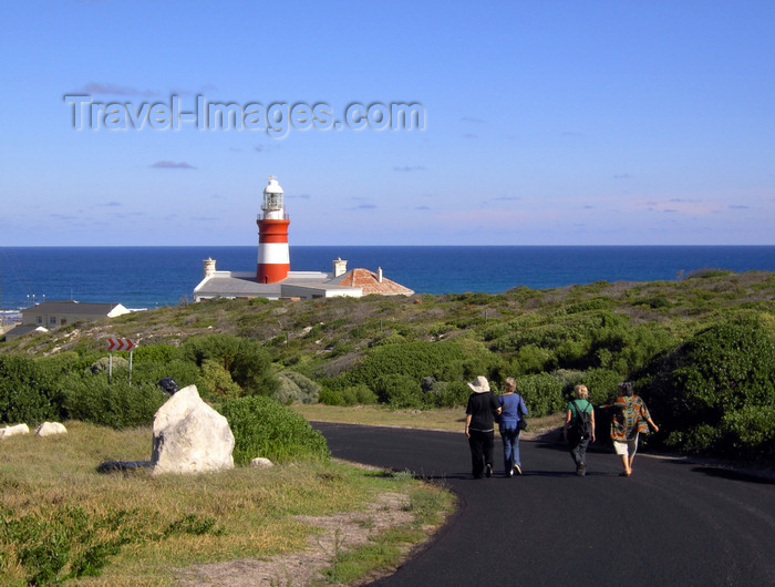 safrica198: Cape Agulhas / Cabo Agulhas, Overberg District, Western Cape, South Africa: lighthouse at Africa's southernmost point - dividing point between the Atlantic and Indian oceans - Portuguese for 'Cape of Needles' - the lighthouse was designed as a homage to the Pharos of Alexandria - vuurtoring - photo by D.Steppuhn - (c) Travel-Images.com - Stock Photography agency - Image Bank