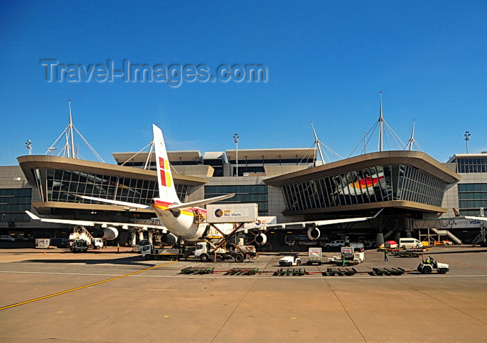 safrica258: Johannesburg, Gauteng, South Africa: Iberia Airbus A340-313X EC-HGX 'Maria Pita' cn 332 at the terminal - tail view - OR Tambo International / Johannesburg International Airport / Jan Smuts / JNB - Kempton Park, Ekurhuleni - photo by M.Torres - (c) Travel-Images.com - Stock Photography agency - Image Bank