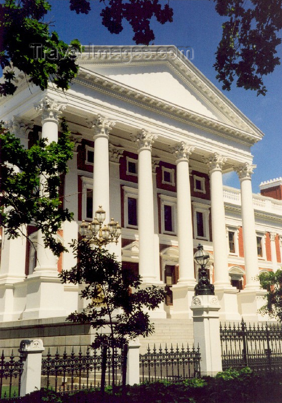 safrica27: South Africa - Cape Town: neo-classical High Victorian style - the Houses of Parliament - Government avenue - photo by M.Torres - (c) Travel-Images.com - Stock Photography agency - Image Bank