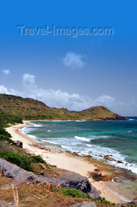 saint-barthelemy12: Anse du Grand Fond, St. Barts / Saint-Barthélemy: beach and Pointe Toiny - photo by M.Torres - (c) Travel-Images.com - Stock Photography agency - Image Bank