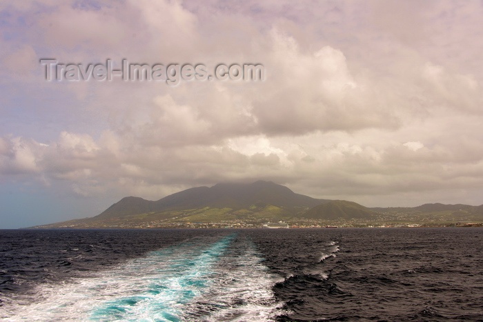 saint-kitts-nevis17: Basseterre and Brumaire, Saint Kitts island, Saint Kitts and Nevis: island silhouette from the sea - mountains and the capital - photo by M.Torres - (c) Travel-Images.com - Stock Photography agency - Image Bank