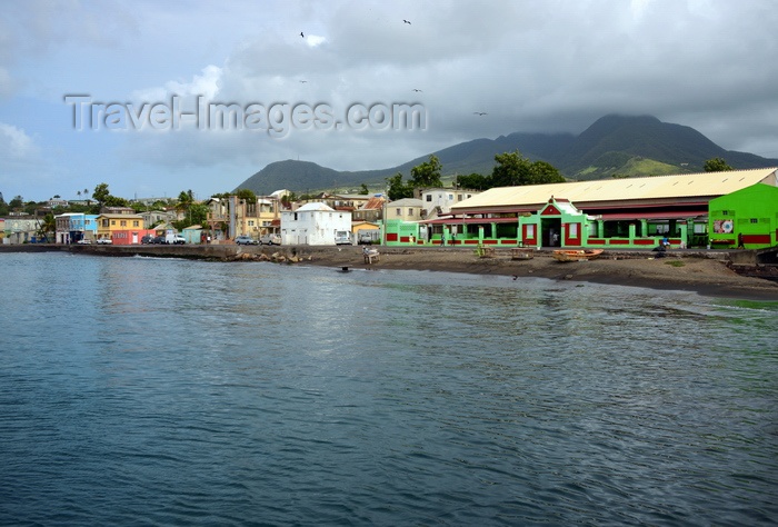 saint-kitts-nevis7: Basseterre / Brumaire, Saint Kitts island, Saint Kitts and Nevis: the public market and Bay Road along the waterfront - photo by M.Torres - (c) Travel-Images.com - Stock Photography agency - Image Bank