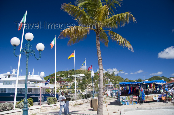 saint-martin16: Saint Martin: Boulevard de France - photo by D.Smith - (c) Travel-Images.com - Stock Photography agency - Image Bank