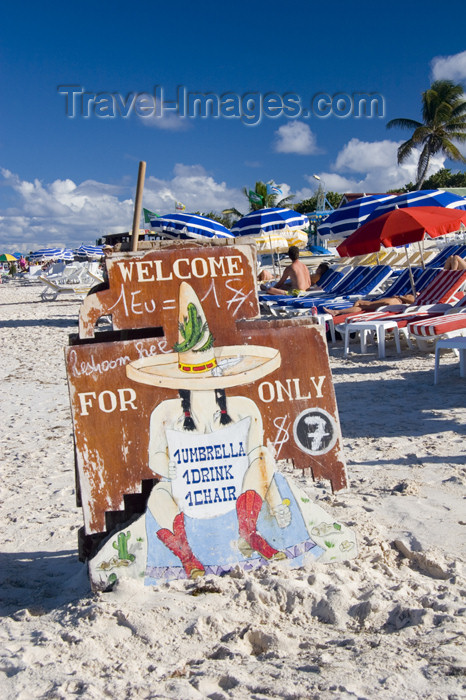 saint-martin43: St. Martin - Orient Beach: beach services - photo by D.Smith - (c) Travel-Images.com - Stock Photography agency - Image Bank