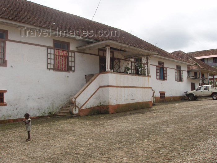 sao-tome1: São Tomé e Príncipe - São Tomé island / ilha de São Tomé - São Tomé: Roça Monte Café: old coffee plantation - European workers dinning hall / antiga plantação de café  - refeitório dos trabalhadores brancos - photo by B.Cloutier - (c) Travel-Images.com - Stock Photography agency - Image Bank