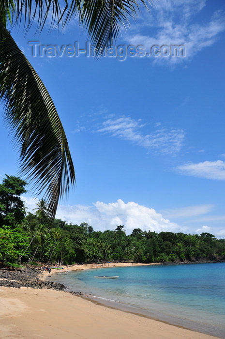 sao-tome112: Santana, Cantagalo district, São Tomé and Prícipe / STP: the perfect beach of Hotel Club Santana Resort / praia perfeita - photo by M.Torres - (c) Travel-Images.com - Stock Photography agency - Image Bank