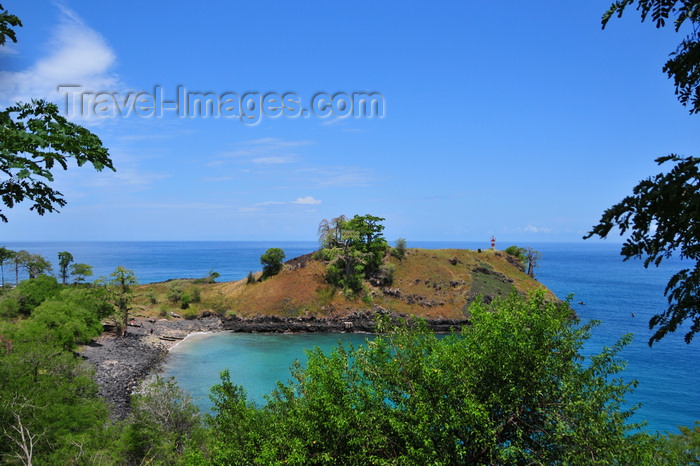 sao-tome152: Lagoa Azul, Lobata district, São Tomé and Príncipe / STP: cove and promontory / enseada e promontório - photo by M.Torres - (c) Travel-Images.com - Stock Photography agency - Image Bank