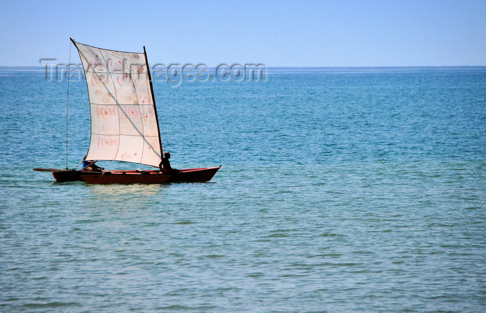 sao-tome193: Pantufo, Água Grande district, São Tomé and Príncipe / STP: fishermen sail on their catamaran / pescadores no seu catamaran artesanal - photo by M.Torres - (c) Travel-Images.com - Stock Photography agency - Image Bank