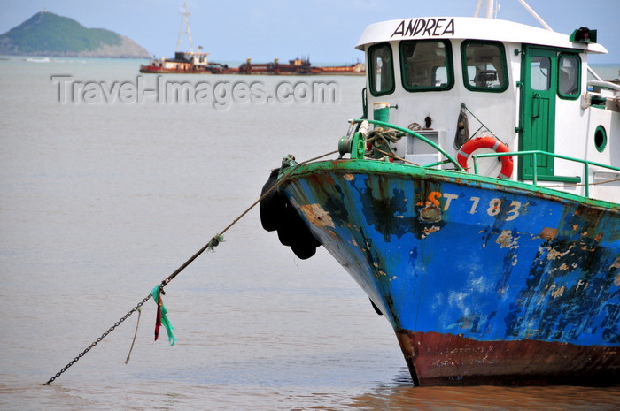 sao-tome32: São Tomé, São Tomé and Príncipe / STP: fishing boat Andrea / traineira Andrea - photo by M.Torres - (c) Travel-Images.com - Stock Photography agency - Image Bank