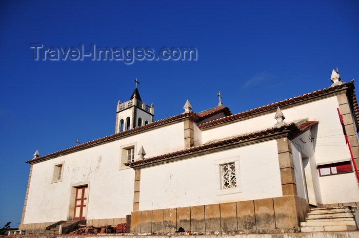 sao-tome67: Trindade, Mé-Zóchi district, São Tomé and Príncipe / STP: main church / igreja matriz - photo by M.Torres - (c) Travel-Images.com - Stock Photography agency - Image Bank