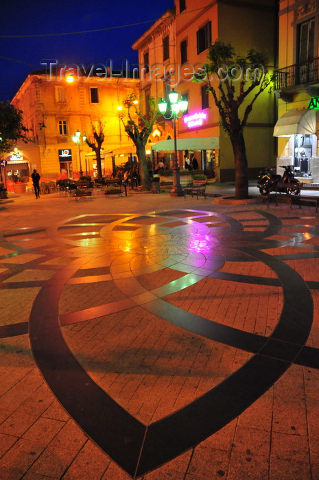 sardinia10: Olbia / Terranoa / Tarranoa, Olbia-Tempio province, Sardinia / Sardegna / Sardigna: Piazza Margherita at night - pavement design by Leonardo da Vinci - photo by M.Torres - (c) Travel-Images.com - Stock Photography agency - Image Bank