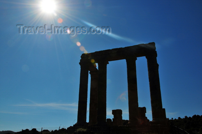 sardinia125: Sant'Angelo, Fluminimaggiore, Sardinia / Sardegna / Sardigna: Punic-Roman temple of Antas - sun and silhouette - symbol of the Roman domination of the Island - photo by M.Torres - (c) Travel-Images.com - Stock Photography agency - Image Bank