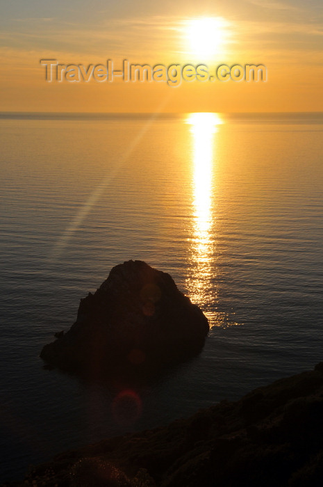 sardinia142: Nebida, Sardinia / Sardegna / Sardigna: sunset on the Gonnesa gulf over the Agosteri rock - limestone stack - Scoglio l'Agosteri - faraglione - photo by M.Torres - (c) Travel-Images.com - Stock Photography agency - Image Bank