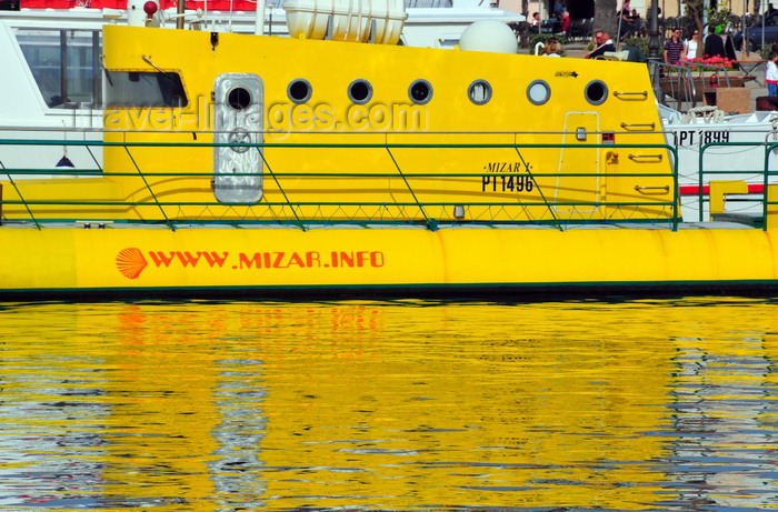 sardinia152: Alghero / L'Alguer, Sassari province, Sardinia / Sardegna / Sardigna: yellow 'submarine' - Mizar I tour boat in the Porto Antico - photo by M.Torres - (c) Travel-Images.com - Stock Photography agency - Image Bank