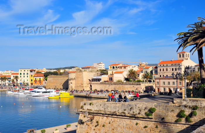 sardinia179: Alghero / L'Alguer, Sassari province, Sardinia / Sardegna / Sardigna: the old port seen from the Magellan bastion - Porto Antico - Bastioni Ferdinando Magellano - photo by M.Torres - (c) Travel-Images.com - Stock Photography agency - Image Bank