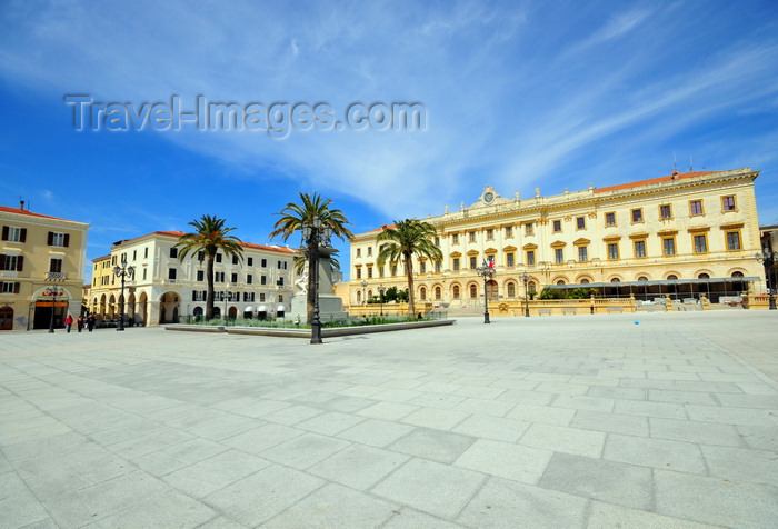 sardinia203: Sassari / Tàthari , Sassari province, Sardinia / Sardegna / Sardigna: Piazza d' Italia - Palazzo della Provincia and Portici Crispo - photo by M.Torres - (c) Travel-Images.com - Stock Photography agency - Image Bank