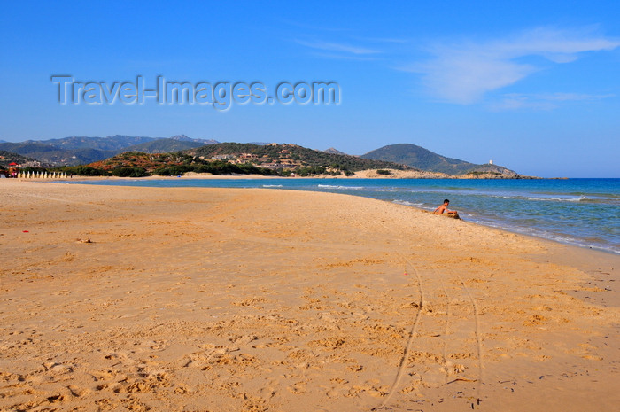 sardinia240: Baia di Chia, Domus de Maria municipality, Cagliari province, Sardinia / Sardegna / Sardigna: beach - view towards Cape Spartivento - photo by M.Torres - (c) Travel-Images.com - Stock Photography agency - Image Bank