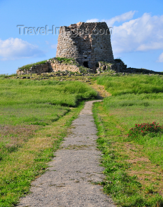 sardinia256: Isili, Cagliari province, Sardinia / Sardegna / Sardigna: path and Nuraghe Is Paras - built between the fifteenth and fourteenth centuries BC - Sarcidano sub-region - photo by M.Torres - (c) Travel-Images.com - Stock Photography agency - Image Bank